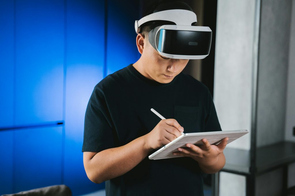AI in Creative Writing: Machines That Tell Stories